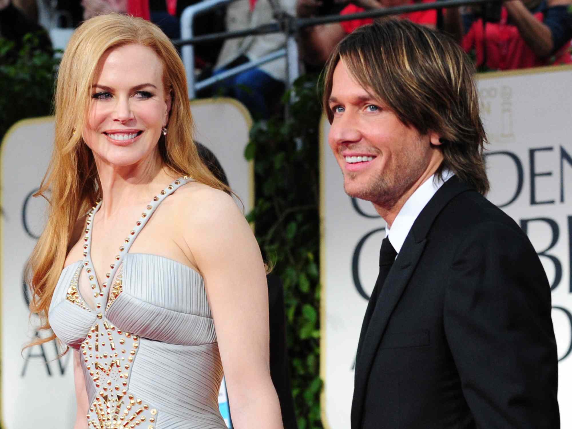 Nicole Kidman’s Handsome Co-Star Reveals Which Intimate Scenes Had The Star Pause Filming After Non-Stop Org*sms