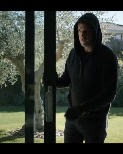 I Walked In On Someone In My House—And He Looked Just As Shocked As Me