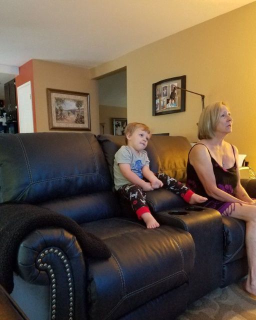 My Mom And Son Were Just Watching TV—Until He Pointed At The Screen And Said “That’s Where You Lied”