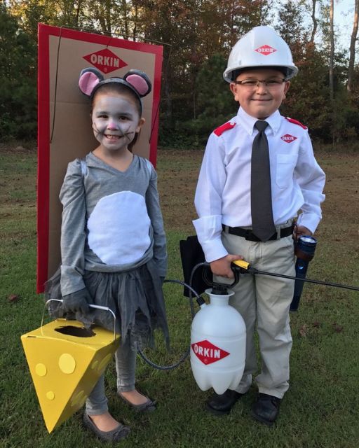 My Nephew And Niece Chose These Costumes Themselves – But No One Told Them About Uncle Jon’s Job