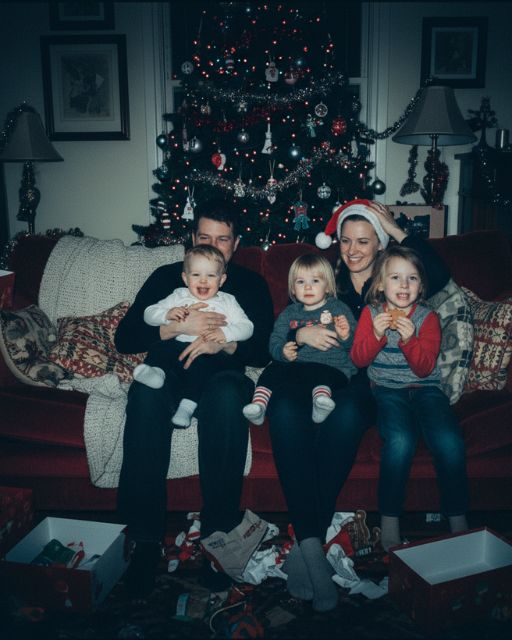 My Wife Smiled Through This Whole Photo… And Left Three Days Later Without A Word