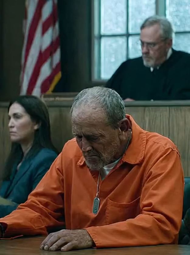 Homeless Veteran On Trial Until Judge Heard His Name And Stood Up In Silence