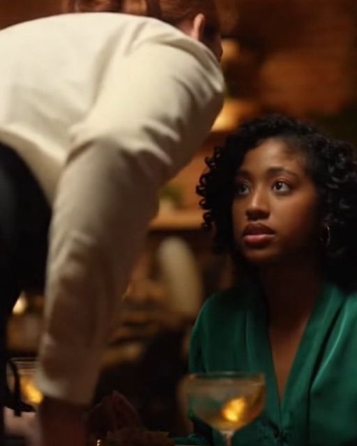 I Thought It Was Just A Bad Date—Until The Waitress Spilled His Drink On Purpose