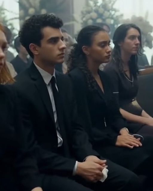 He Said He Had No Family—But His Secret Stood Right At His Grave