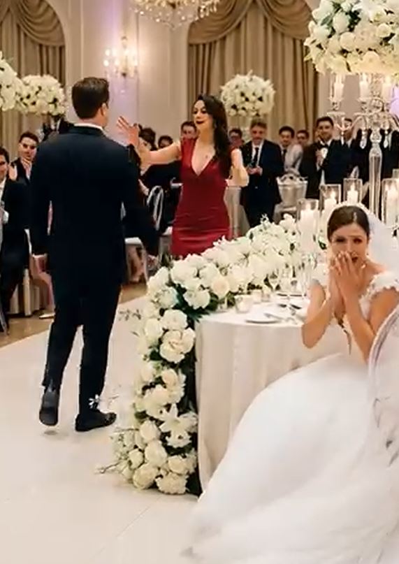 He Publicly Declared His Love For My Sister—Until I Asked One Question That Exposed Everything