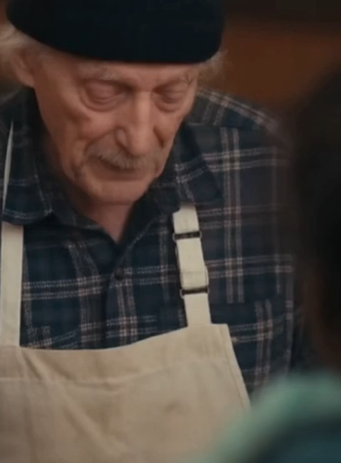 They Tried to Frame an Elderly Dishwasher for Theft