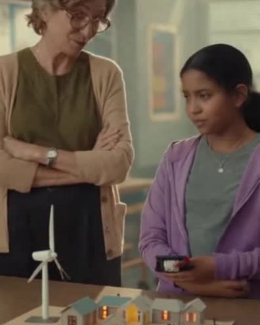 Teacher Mocks Girl for “Trying Too Hard”—Her Project Says Otherwise