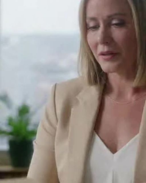 Veteran Breaks Down At Job Interview—The Hiring Manager Reads His Resume And Starts Crying In Front Of Him