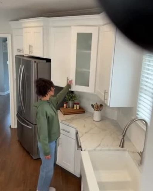 Sister Steals Mom’s Medication—the Security Camera Catches Everything, and She Still Denies It