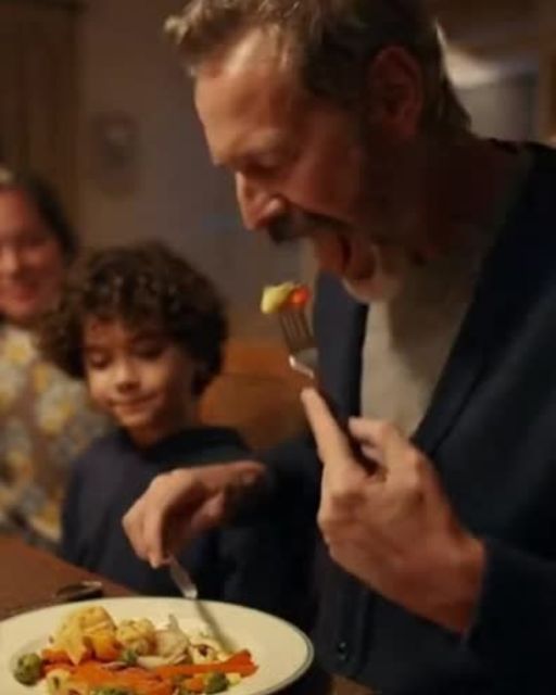 Family Refuses to Let Uncle Eat at Table—The Kid Who Speaks up Goes Viral for What He Said