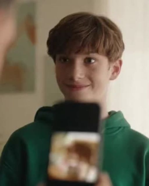 Uncle Accuses Teen of Breaking a Gift—the Camera Reveals Who Did