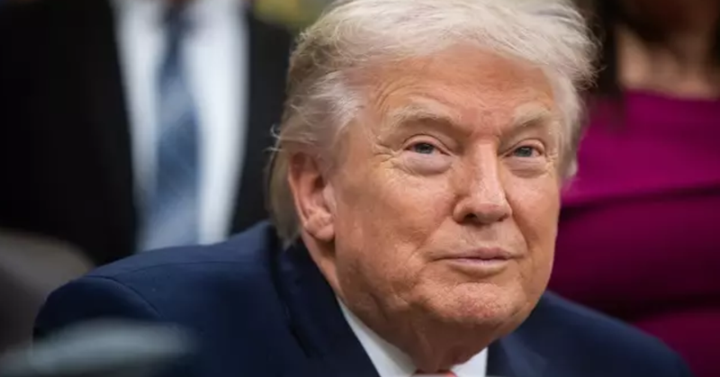 Donald Trump Reacts to Newly Released Epstein Photos with a Simple Remark