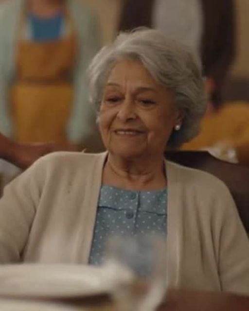 Family Replaces Elderly Mother’s Seat At Table—The Chef Who Knows Her Speaks Up