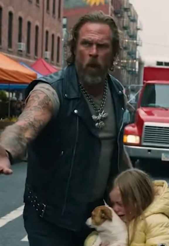 This Biker Saved A Little Girl’s Dog โ Until He Looked At Its Collar And Froze.