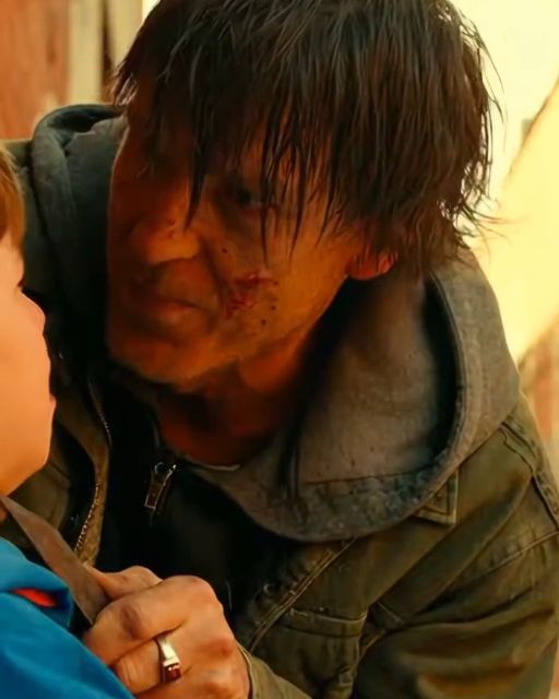 I Saw A Lost Kid And Wanted To Help โ But Then I Saw The Knife