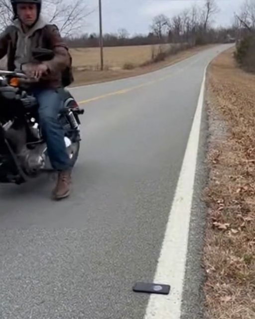 A Biker Found A Ringing Phone On The Highway—and What He Heard On The Other End Was His Worst Nightmare