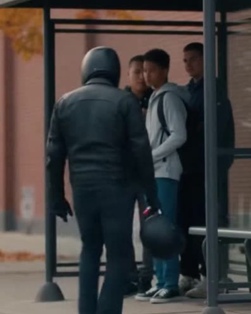 Biker Spots Teen Being Harassed—what He Does Next Makes The Evening News For All The Right Reasons