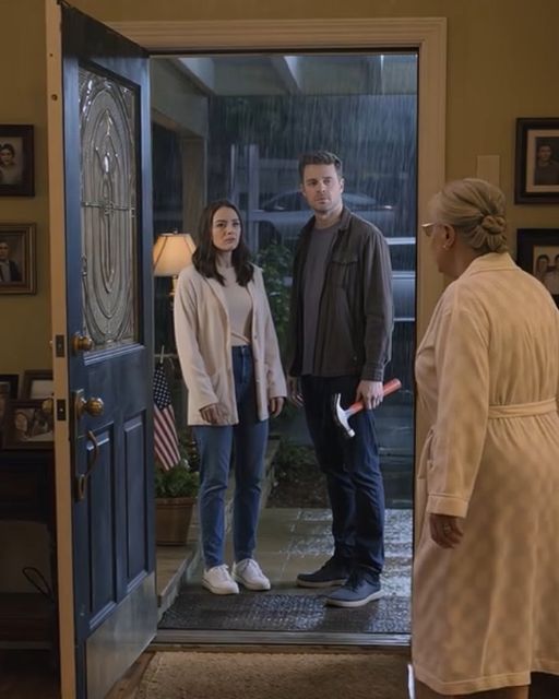 I Woke Up To Pounding At My Front Door At 2 A.m. โ My Daughter And Son-in-law Were Outside With A Hammer, And They Werenโt There To Check On Me.