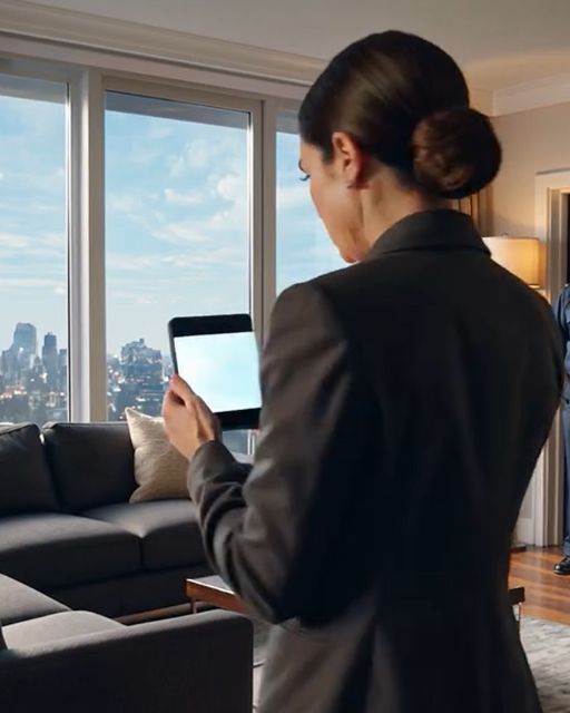 At Lunch My Mom Said “we Know About Your Apartment” – Three Weeks Later She Was Pounding On My Door While Building Security Quietly Called The Police