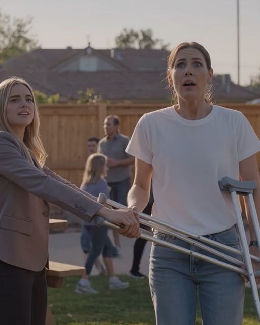 My Sister Stole My Crutch At A Family Party And Called Me A Liar – Until One Quiet Voice Changed Everything