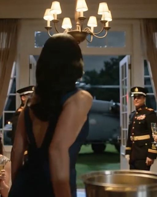 They Mocked Me At The Class Reunion — Until The Helicopter Landed: “madam General… We Need You.”