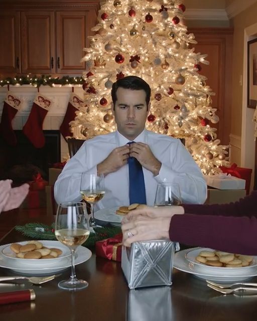 On The Eve Of Christmas, My Wife Slid Divorce Papers Across The Table… And Her Family Started Clapping.