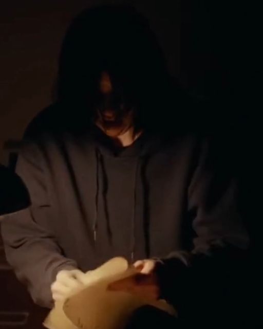 Employee Worked Past Midnight—what She Found In The Manager’s Desk Was Devastating