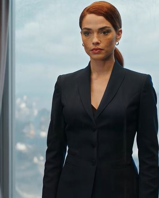 My Parents Threw Me Out At 13—then Marched Into My Uncle’s Final Reading Smiling For The Cameras, Until A Sealed Envelope Turned Their Confidence Into Panic.