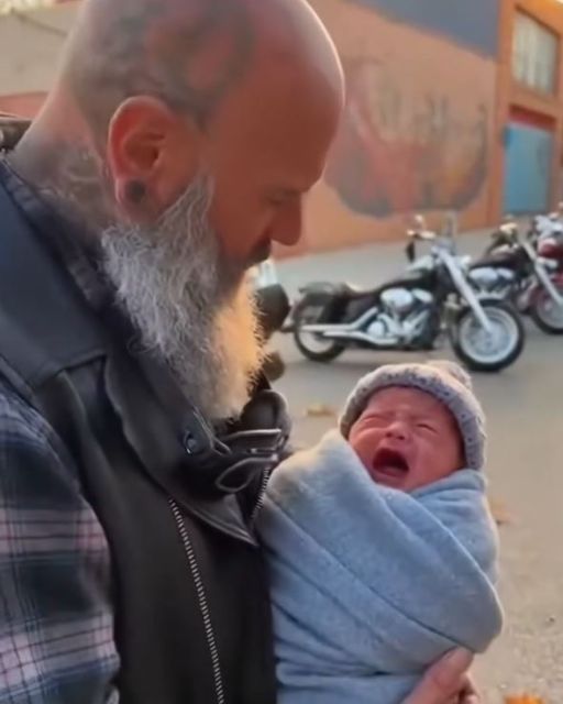 The Biker Warmed The Abandoned Baby. Then He Recognized The Sweater.
