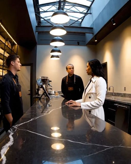 Woman Tries To Get Teen Barista Fired Over A Latte. Then The Man Behind Her In Line Speaks.