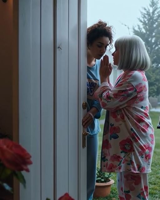 My Neighbor Knocked At 5 A.m.: “don’t Go To Work Today. Just Trust Me.” At Noon, I Understood Why.