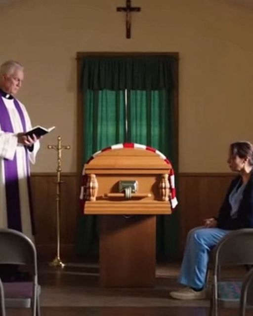 A Homeless Veteran’s Funeral Had No Guests – Until 300 Bikers Showed Up And Did This