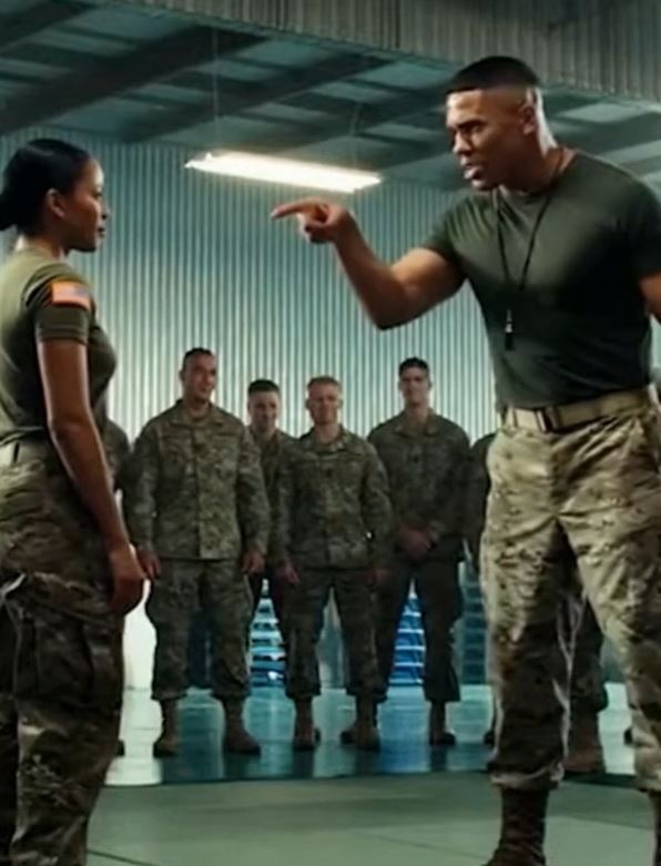 Drill Sergeant Mocked The Only Woman In The Platoon – Then She Got Him In A Headlock And Whispered This