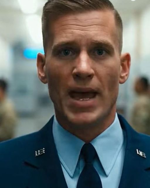 He Demanded She Remove Her “fake” Jacket – Then Everyone Fell Silent