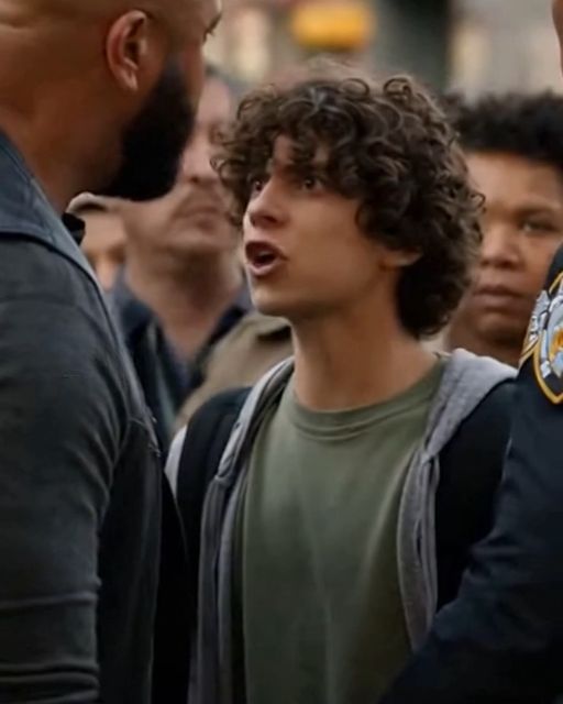 They Called Him A Monster For Hitting A Teen – But They Didn’t See What Happened 30 Seconds Before